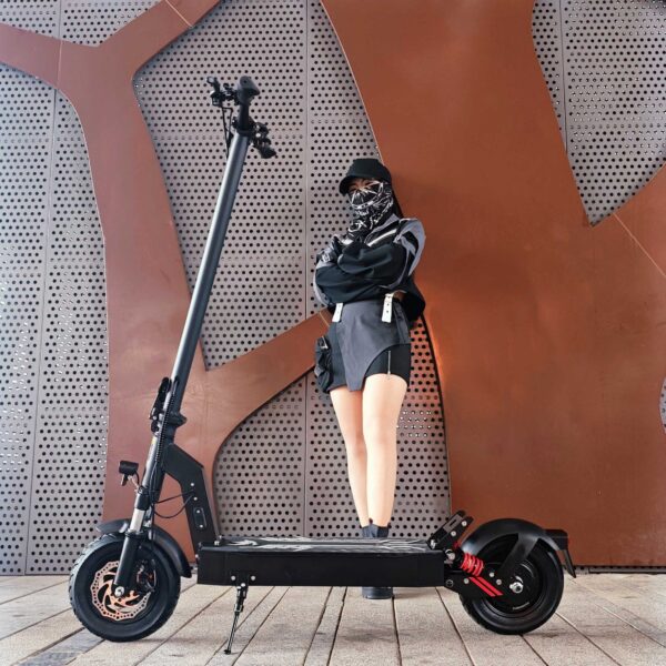 DT08 Electric Scooter – 350W Motor, 36V 10.4Ah Battery, 30 KM/H Max Speed, Dual Suspension, Lightweight & Foldable - Image 3