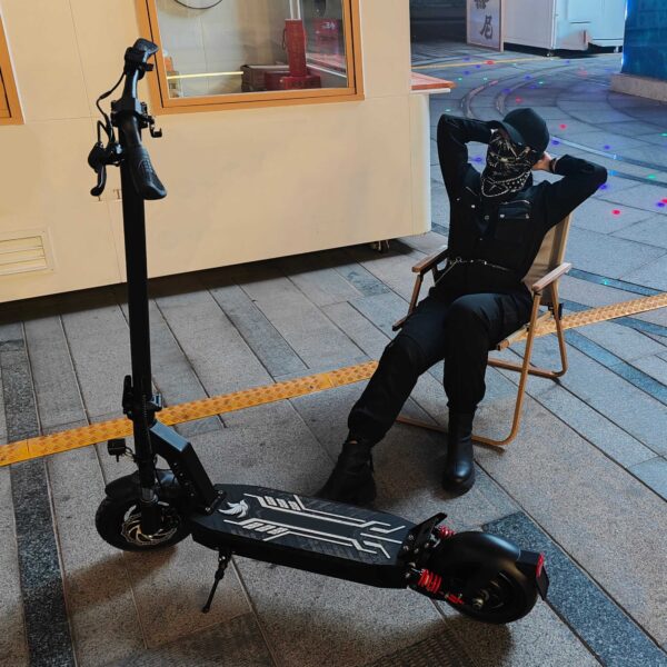 DT08 Electric Scooter – 500W Motor, 48V 13Ah Battery, 10” Tires, Max 30 Miles Range - Image 3